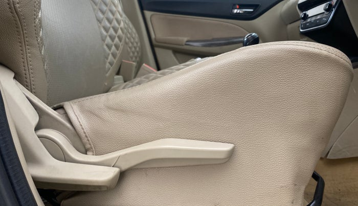 2020 Maruti Dzire ZXI, Petrol, Manual, 66,798 km, Driver Side Adjustment Panel