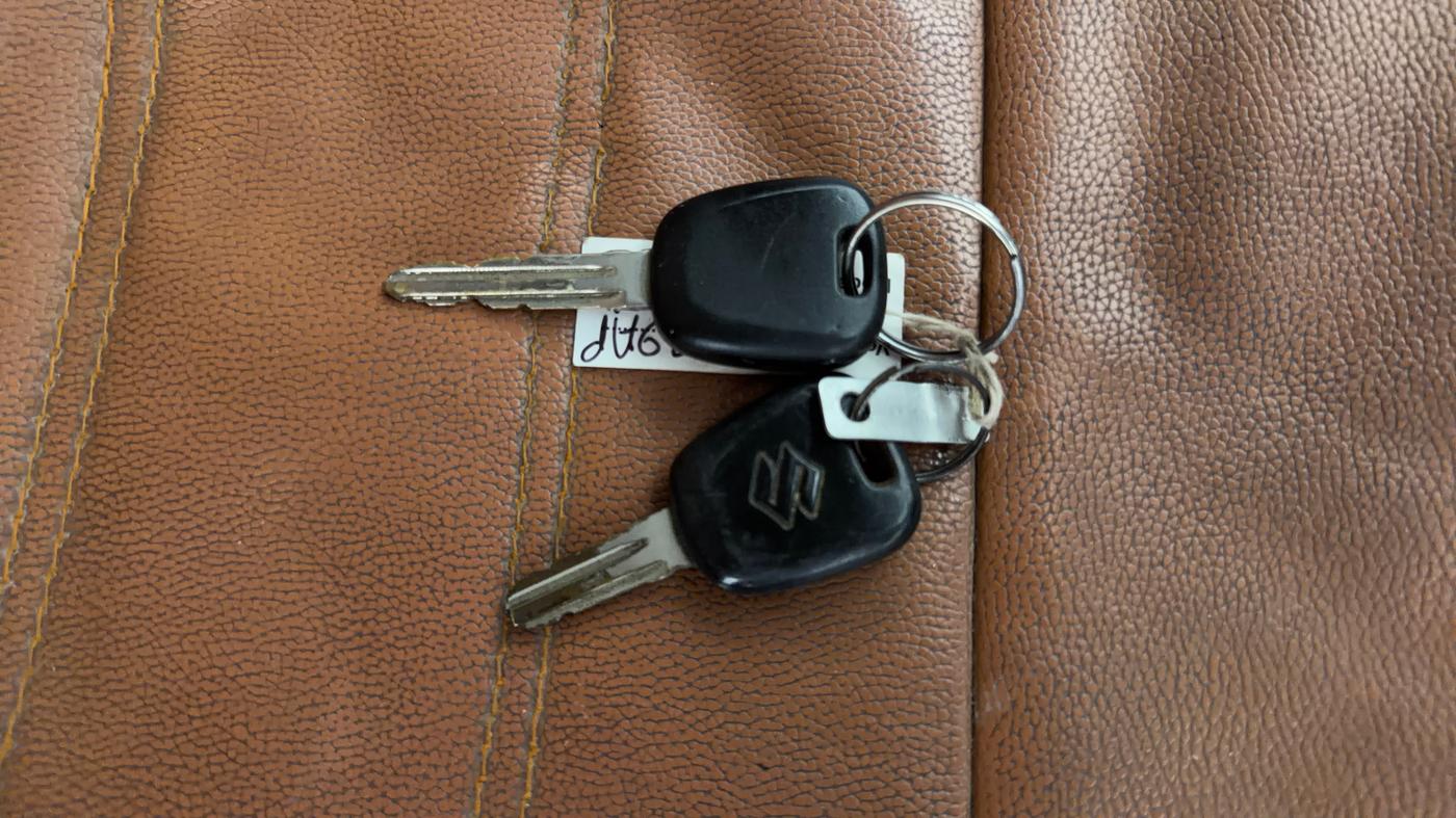 2017 Maruti Alto 800 LXI, Petrol, Manual, 61,183 km, Key Close Up