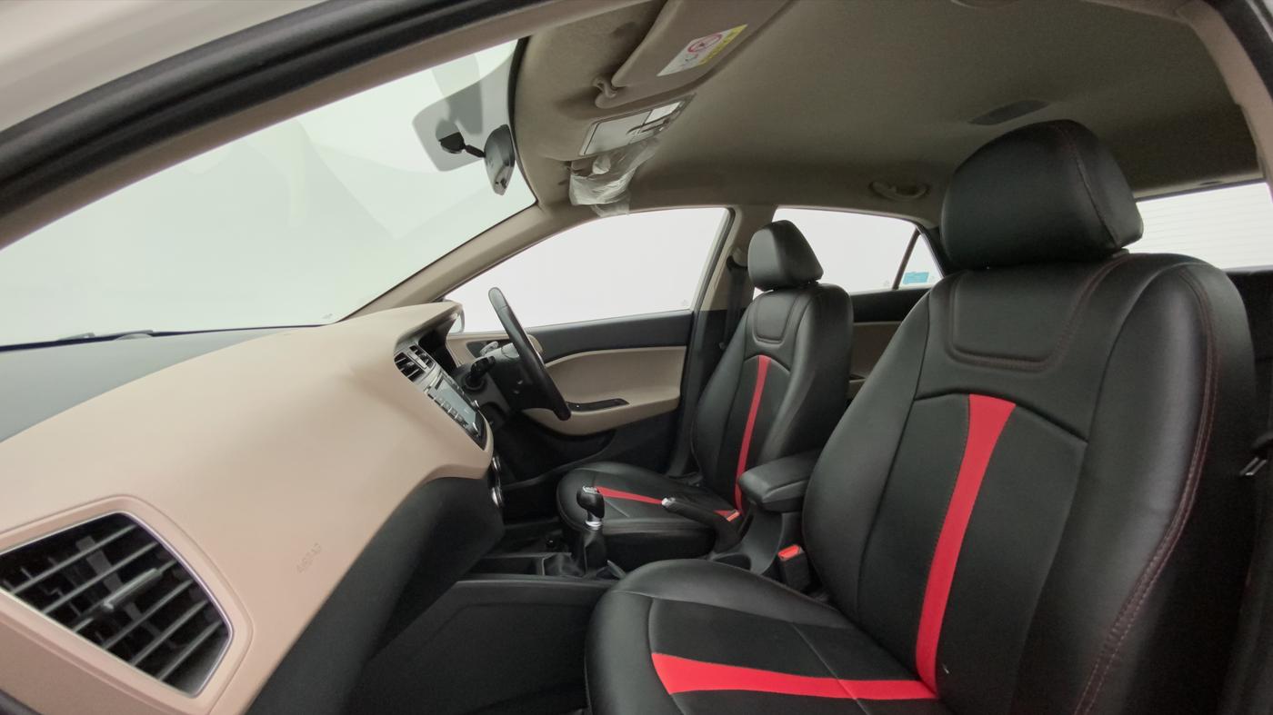 2017 Hyundai Elite i20 ASTA 1.2 (O), Petrol, Manual, 86,790 km, Right Side Front Door Cabin
