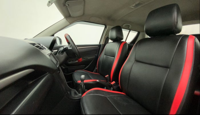 2013 Maruti Swift VDI, Diesel, Manual, 1,34,126 km, Right Side Front Door Cabin
