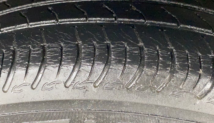 2020 Maruti S PRESSO VXI PLUS AMT, Petrol, Automatic, 73,289 km, Right Front Tyre Tread