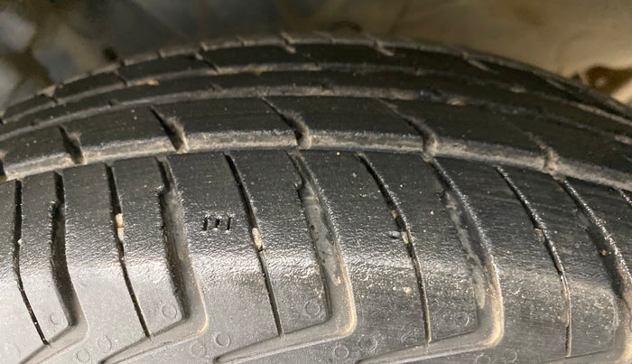 2018 Datsun Redi Go 1.0 S AT, Petrol, Automatic, 32,261 km, Left Front Tyre Tread