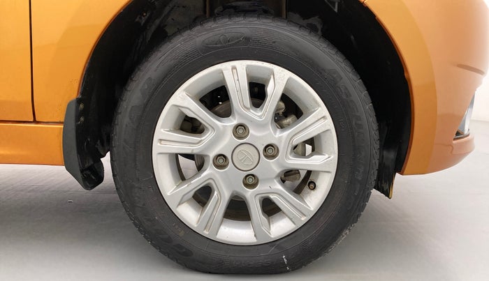 2018 Tata Tiago XZA 1.2 REVOTRON, Petrol, Automatic, 33,043 km, Right Front Wheel