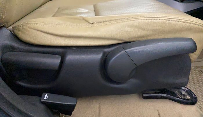 2017 Honda City 1.5L I-VTEC ZX CVT, Petrol, Automatic, 88,116 km, Driver Side Adjustment Panel