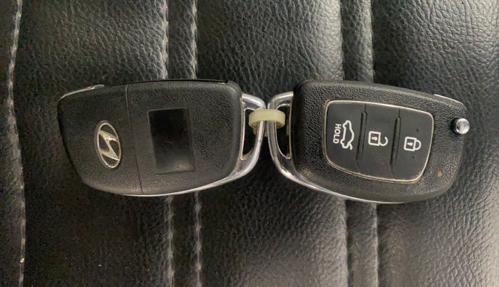 2014 Hyundai Xcent S 1.2, Petrol, Manual, 76,299 km, Key Close Up