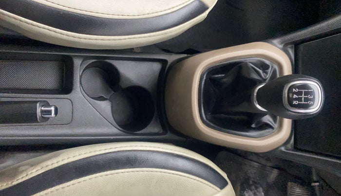 2014 Hyundai Xcent S 1.2, Petrol, Manual, 76,299 km, Gear Lever