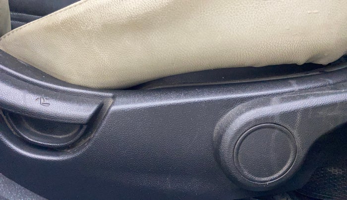 2014 Hyundai Xcent S 1.2, Petrol, Manual, 76,299 km, Driver Side Adjustment Panel