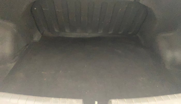 2014 Hyundai Xcent S 1.2, Petrol, Manual, 76,299 km, Boot Inside