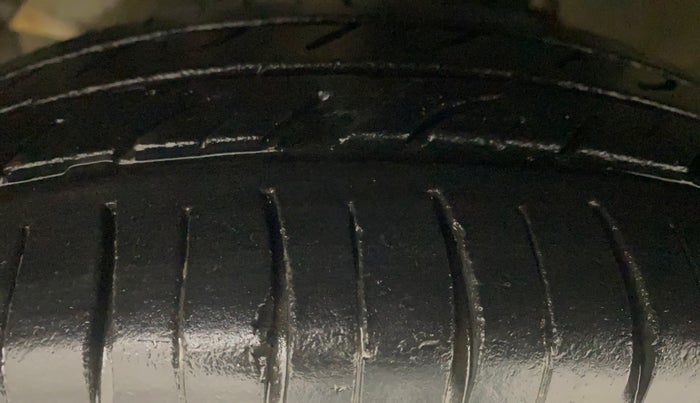 2014 Hyundai Xcent S 1.2, Petrol, Manual, 76,299 km, Left Front Tyre Tread