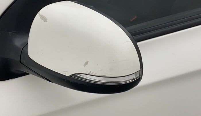 2013 Hyundai i20 SPORTZ 1.2, CNG, Manual, 96,121 km, Left rear-view mirror - Folding motor not working