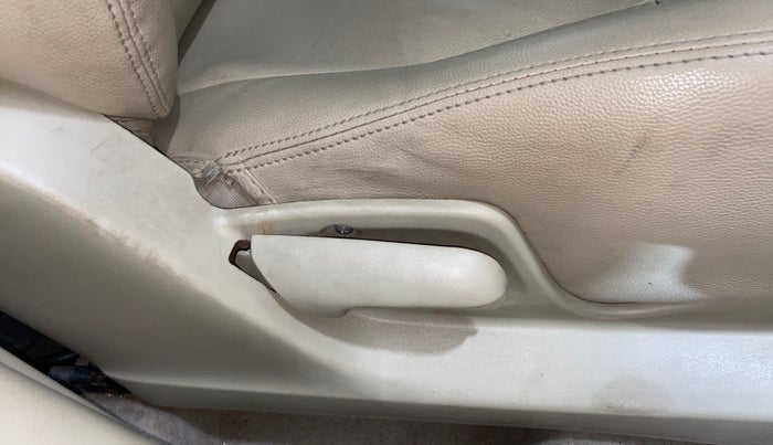 2014 Maruti Swift Dzire VXI, Petrol, Manual, 35,970 km, Driver Side Adjustment Panel