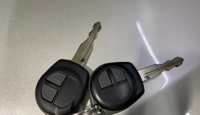 2014 Maruti Swift Dzire VXI, Petrol, Manual, 35,970 km, Key Close Up