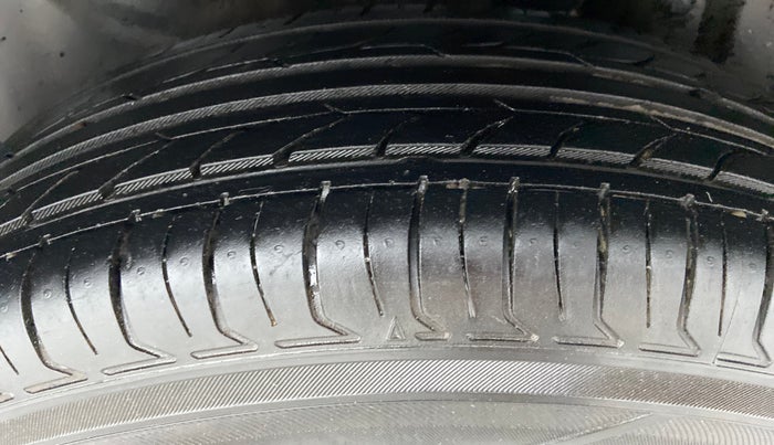 2015 Maruti Swift Dzire VDI ABS, Diesel, Manual, 76,244 km, Left Rear Tyre Tread