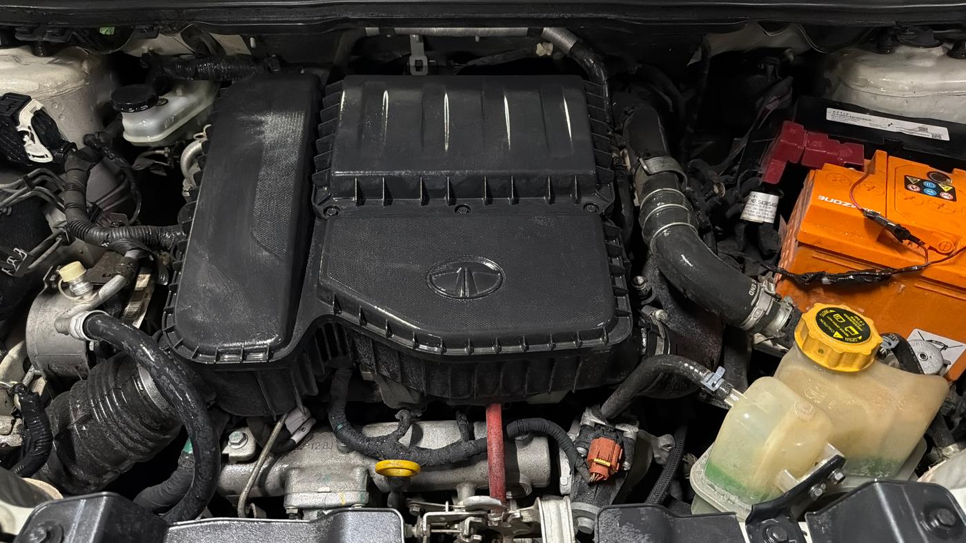 2021 Tata NEXON XE DIESEL, Diesel, Manual, 68,160 km, Engine View