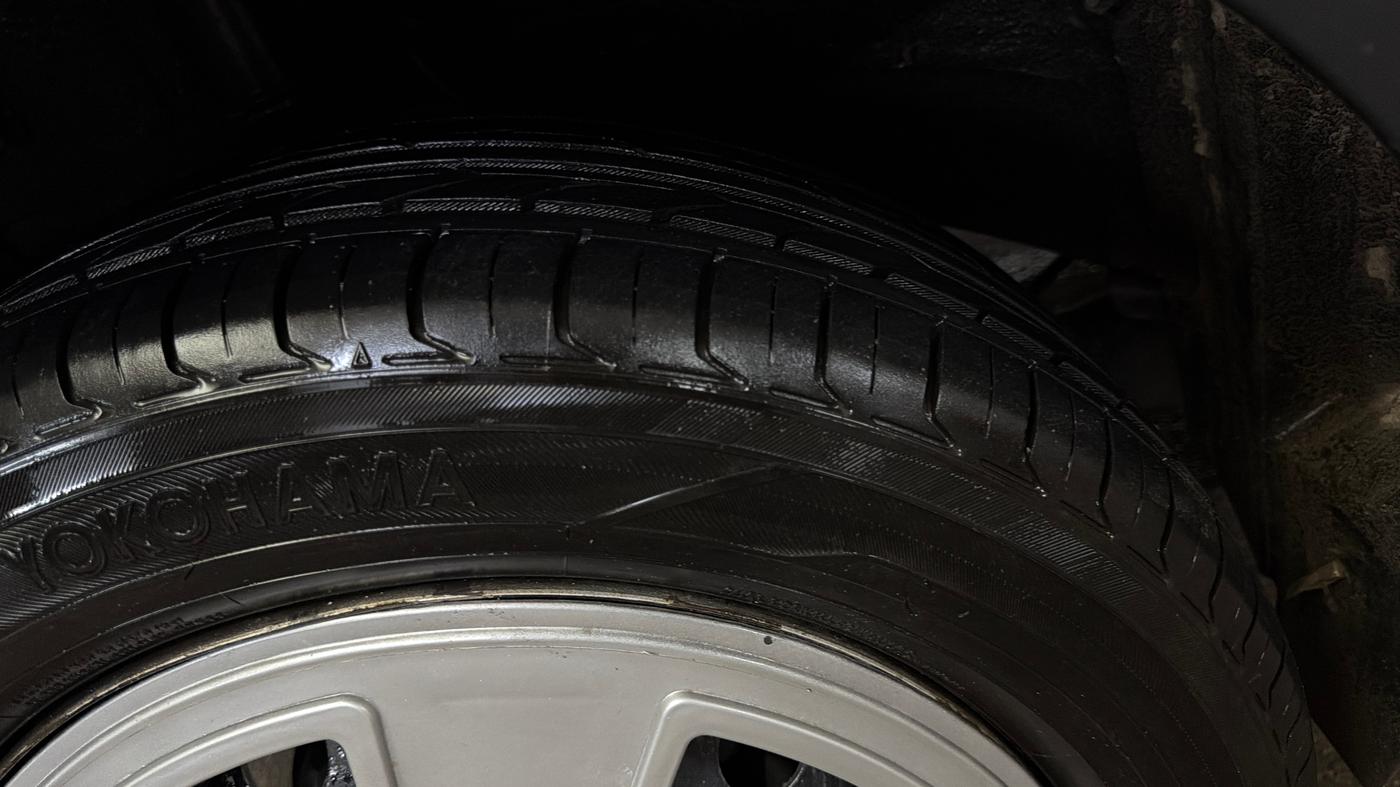 2021 Tata NEXON XE DIESEL, Diesel, Manual, 68,160 km, Right Rear Tyre Tread