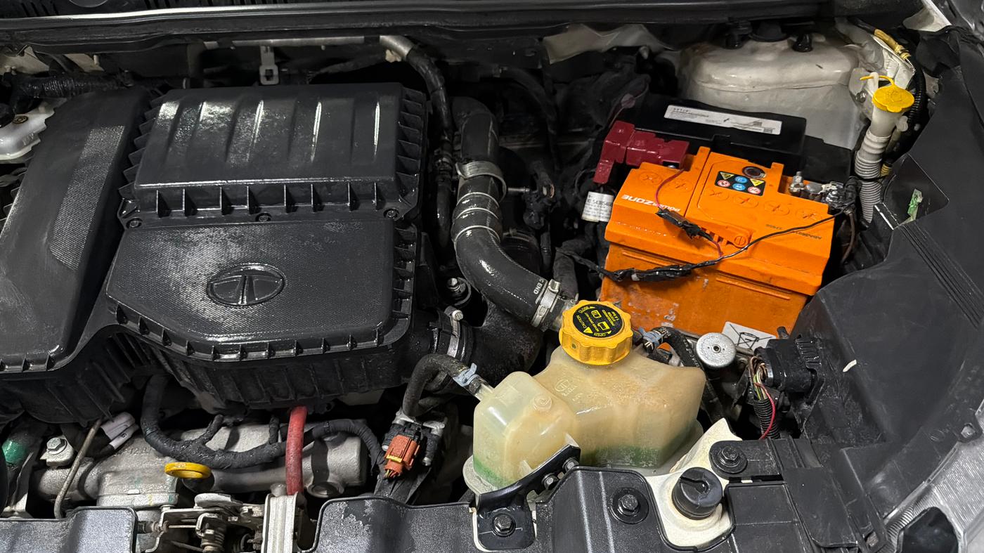 2021 Tata NEXON XE DIESEL, Diesel, Manual, 68,160 km, Engine View - Left
