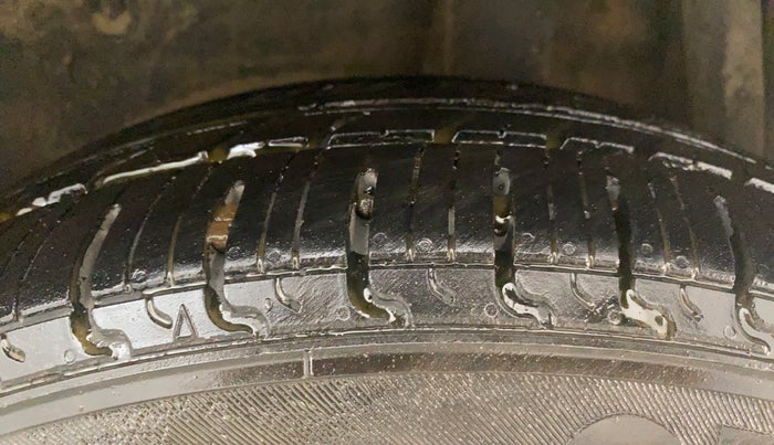 2015 Maruti Celerio VXI AMT, Petrol, Automatic, 67,721 km, Left Rear Tyre Tread