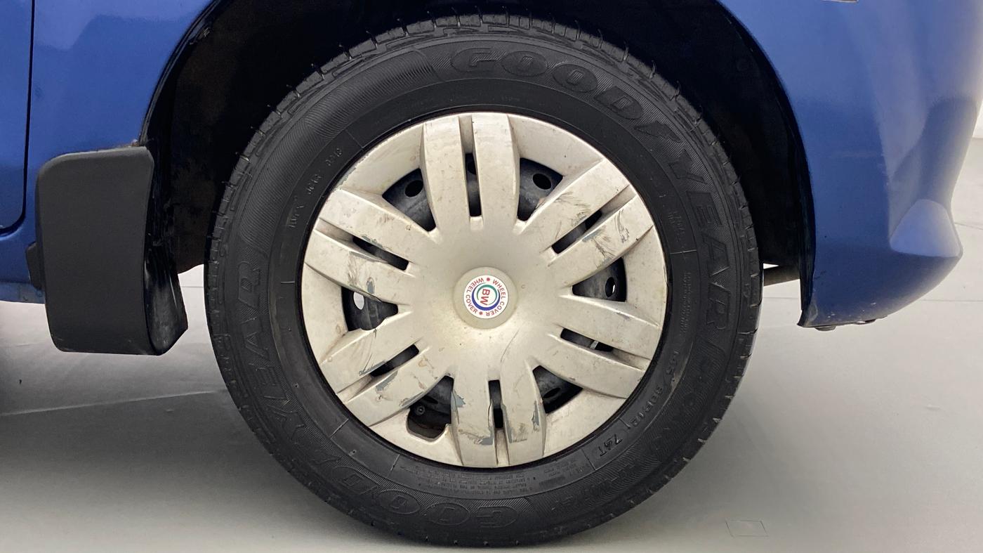 2014 Maruti Alto 800 VXI, Petrol, Manual, 93,201 km, Right Front Wheel