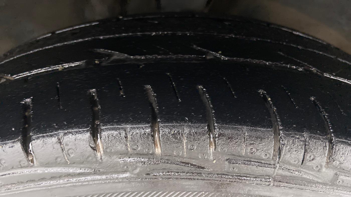 2014 Maruti Alto 800 VXI, Petrol, Manual, 93,201 km, Right Front Tyre Tread