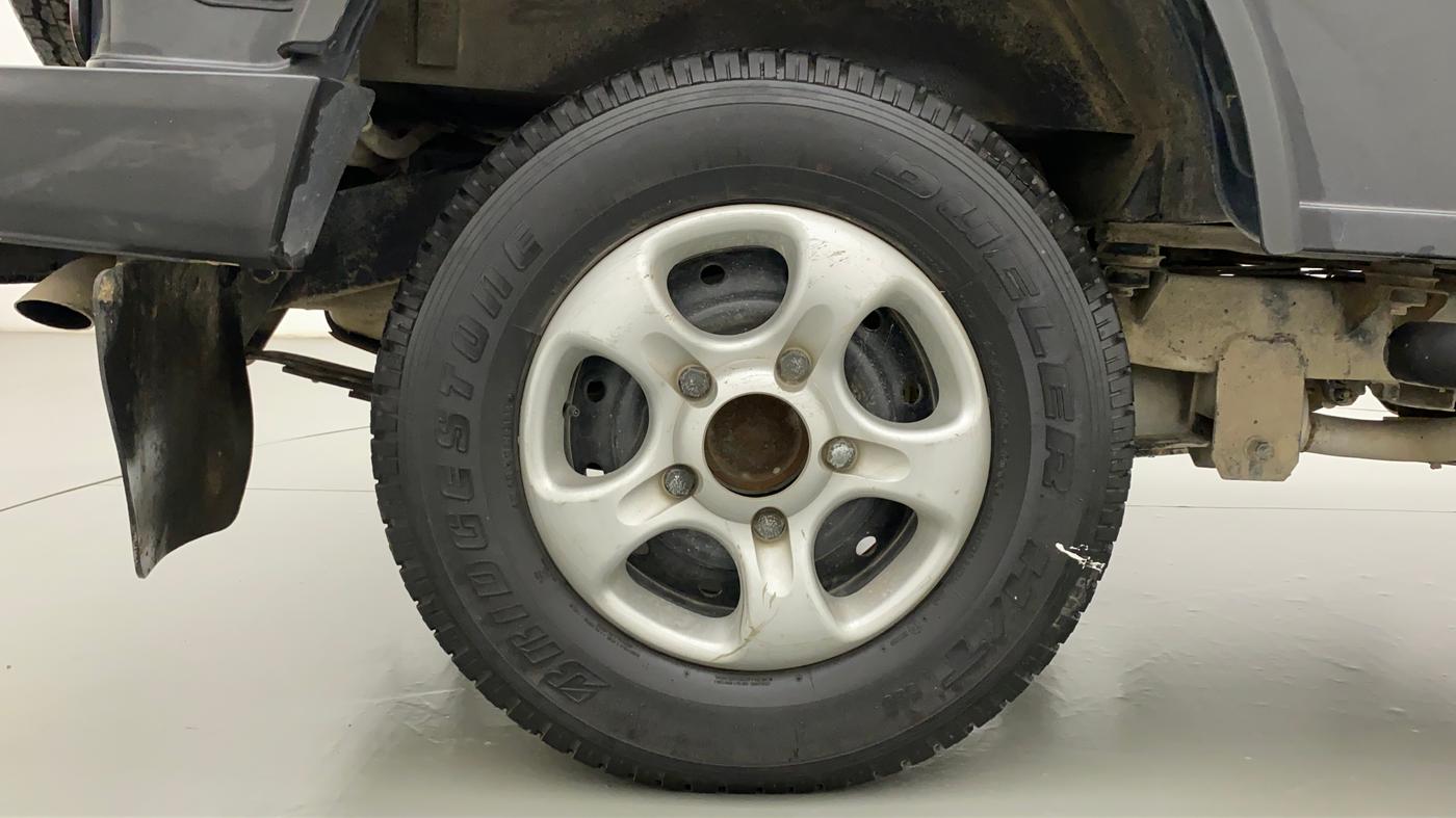 2018 Mahindra Thar CRDE 4X4 AC, Diesel, Manual, 28,229 km, Right Rear Wheel