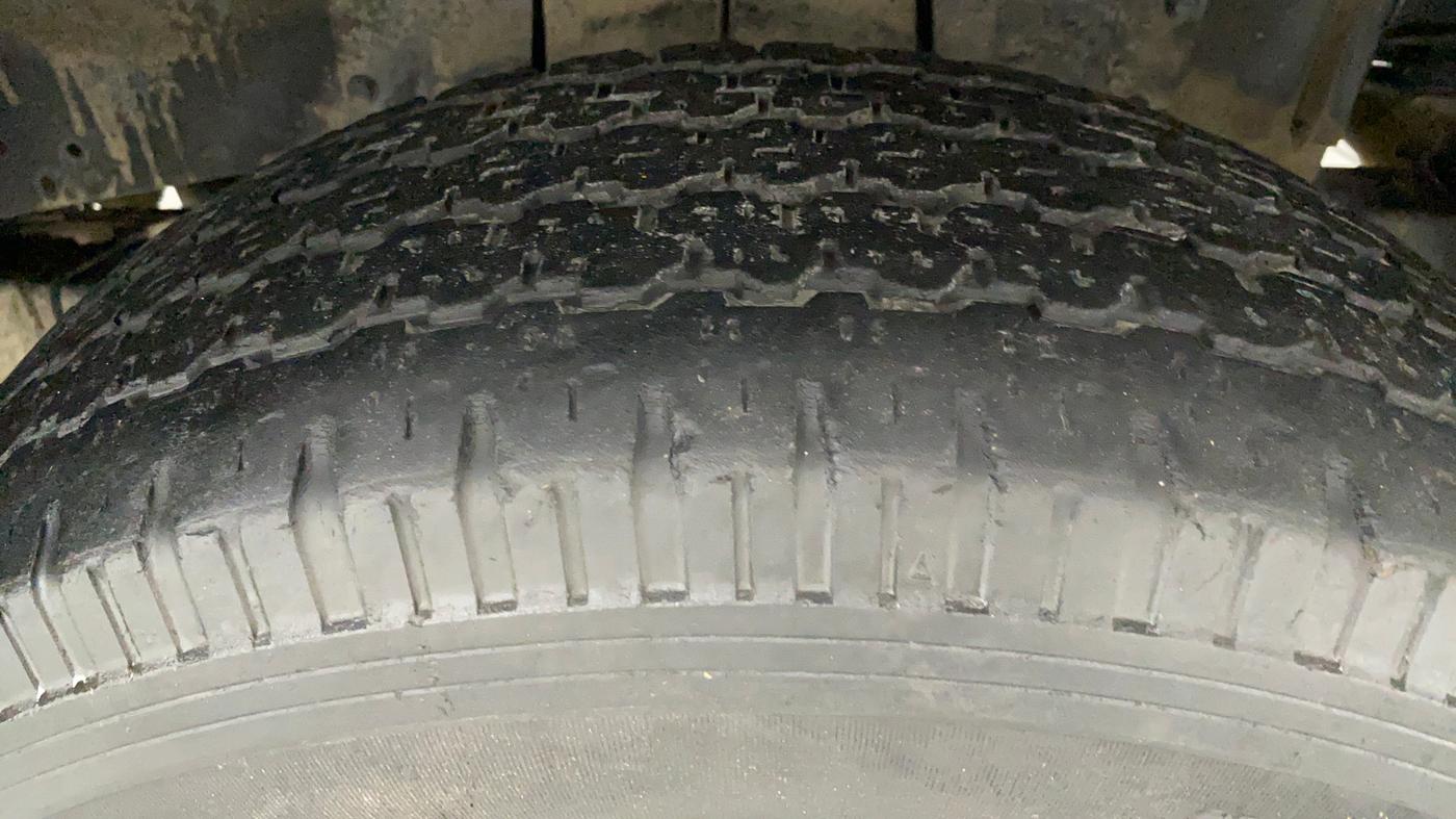 2018 Mahindra Thar CRDE 4X4 AC, Diesel, Manual, 28,229 km, Right Front Tyre Tread