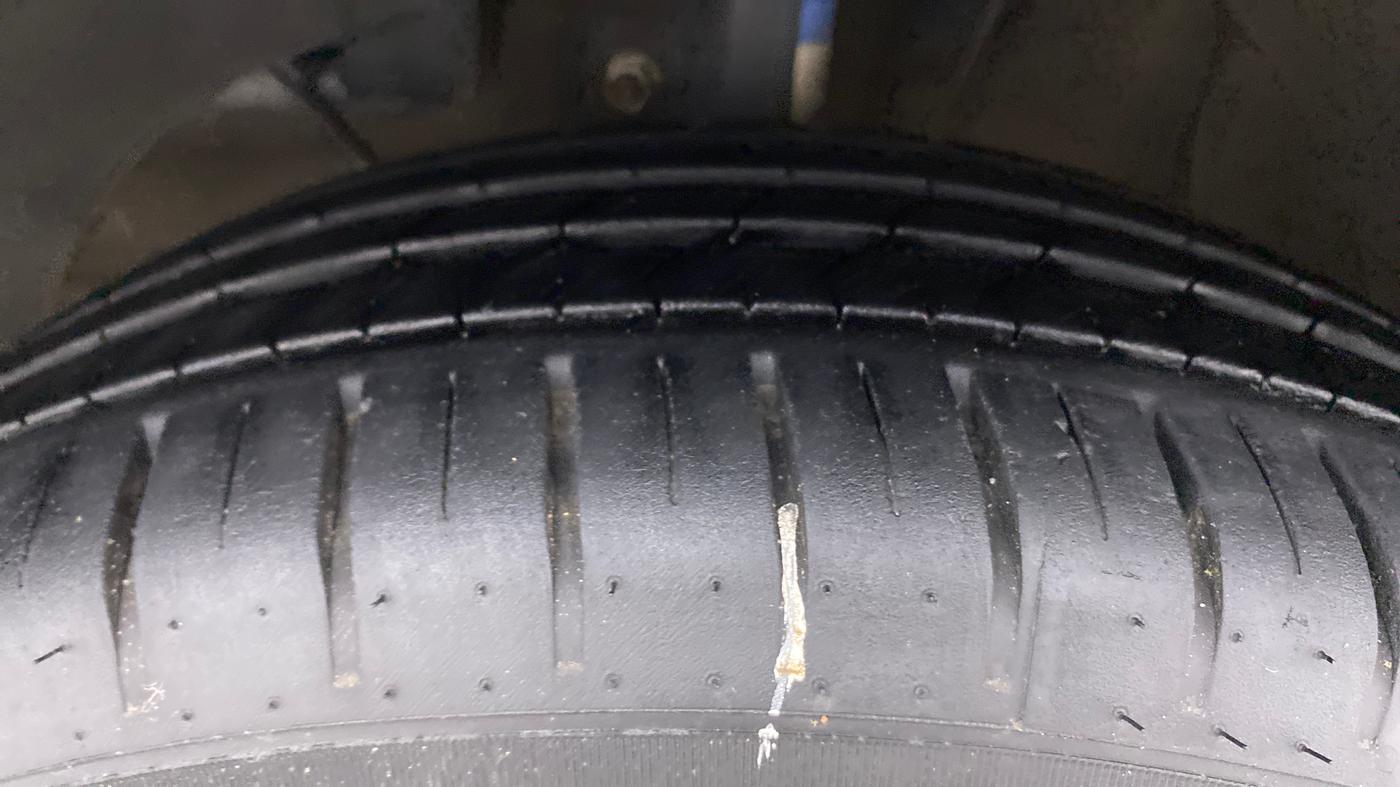 2021 Maruti Baleno ZETA PETROL 1.2, Petrol, Manual, 13,314 km, Left Front Tyre Tread
