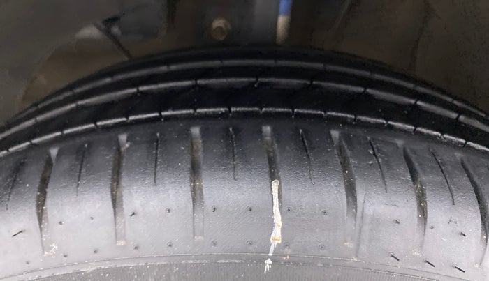2021 Maruti Baleno ZETA PETROL 1.2, Petrol, Manual, 13,314 km, Left Front Tyre Tread
