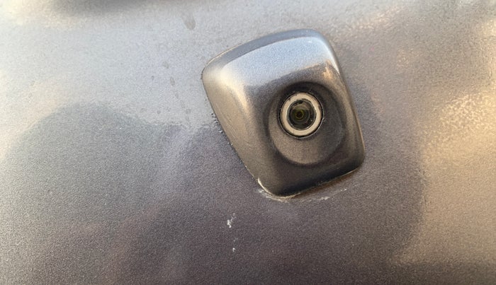 2017 Hyundai Elite i20 ASTA 1.2 (O), Petrol, Manual, 1,01,369 km, Parking Camera