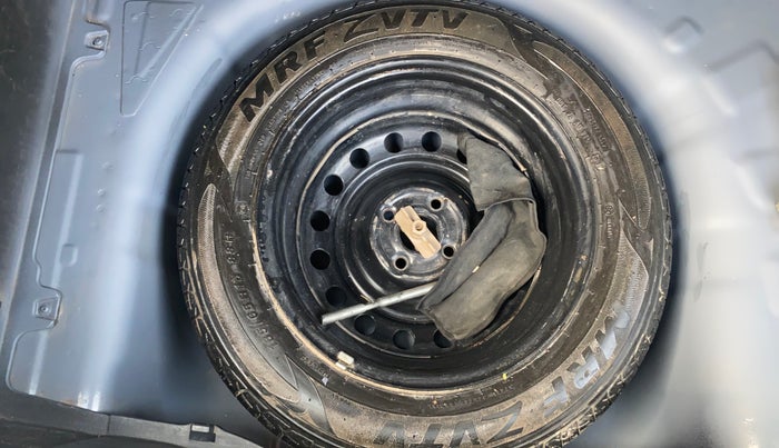 2017 Hyundai Elite i20 ASTA 1.2 (O), Petrol, Manual, 1,01,369 km, Spare Tyre