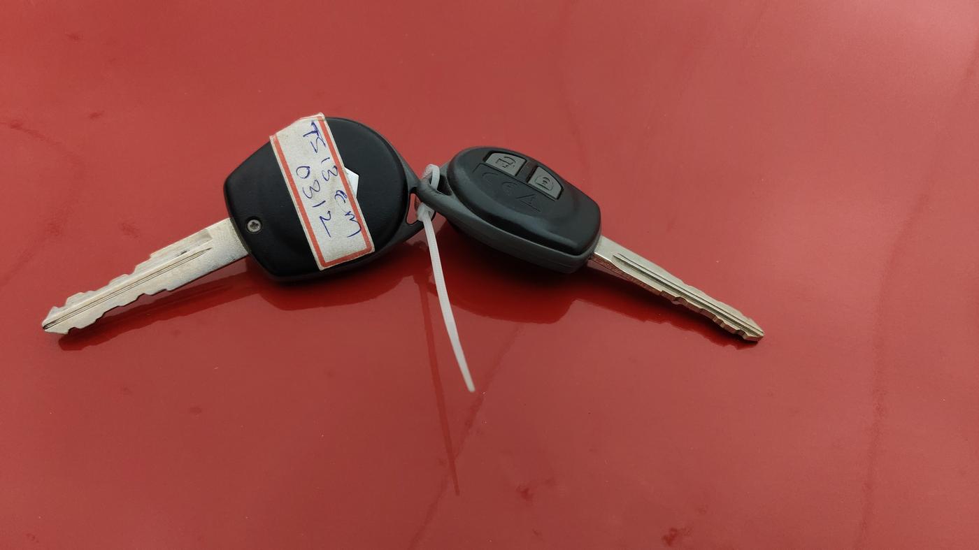 2018 Maruti Swift VXI, Petrol, Manual, 15,857 km, Key Close Up