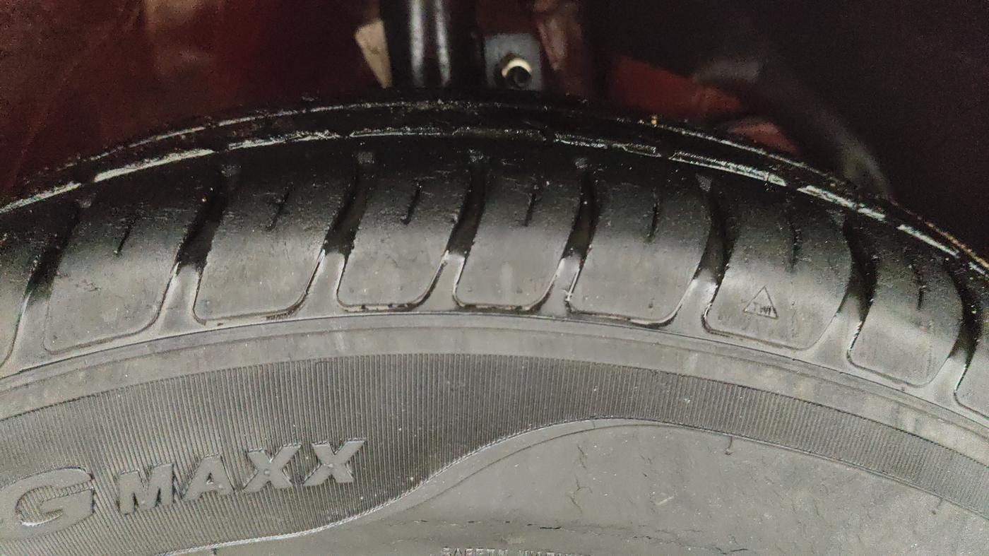 2018 Maruti Swift VXI, Petrol, Manual, 15,857 km, Right Front Tyre Tread