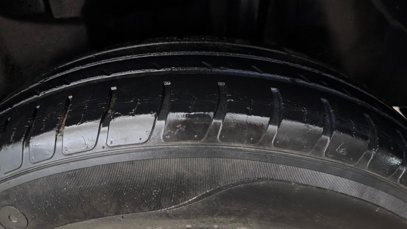 2018 Maruti Swift VXI, Petrol, Manual, 33,242 km, Left Rear Tyre Tread