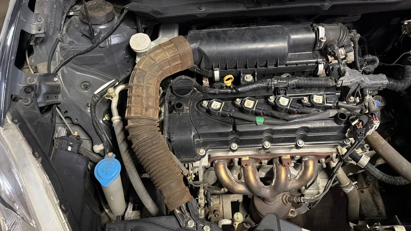 2018 Maruti Swift VXI, Petrol, Manual, 33,242 km, Engine View - Right