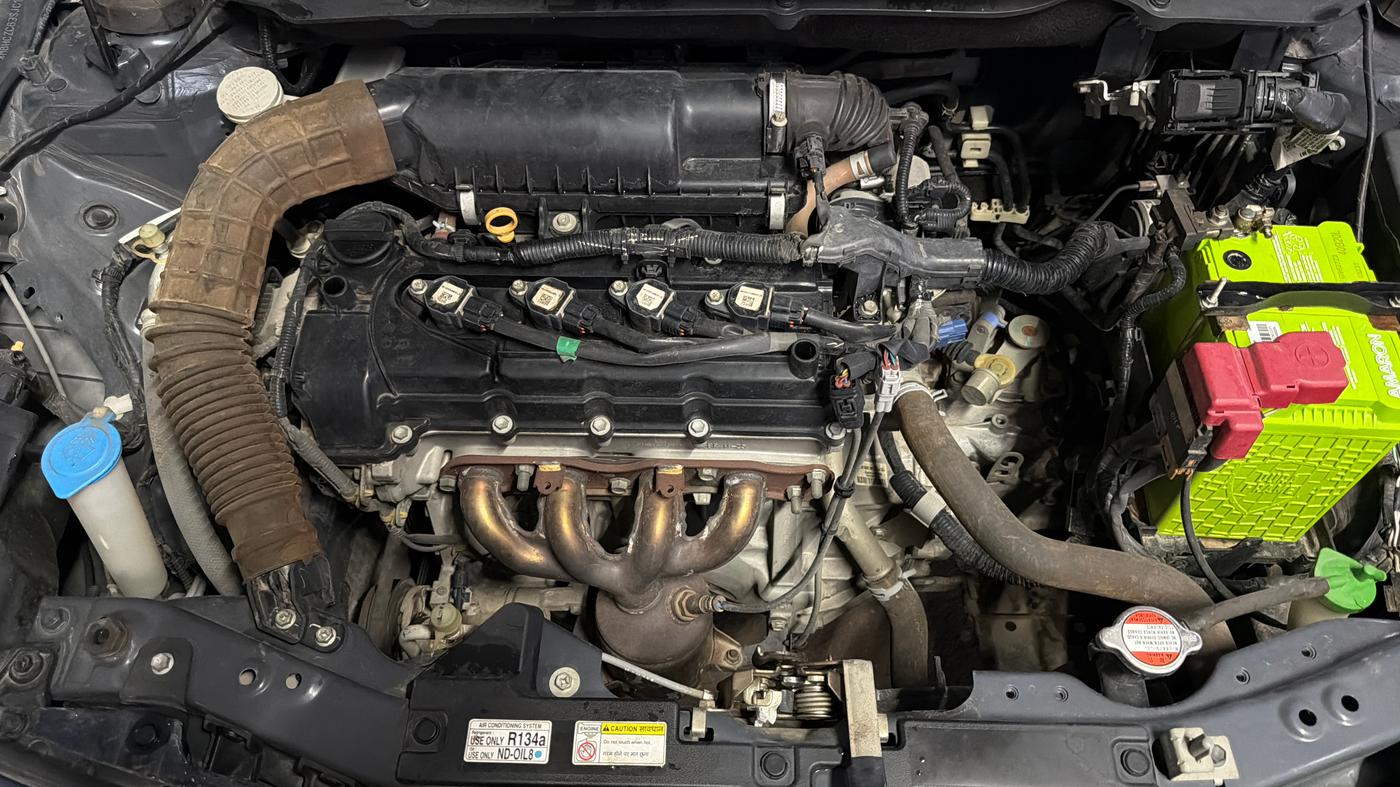 2018 Maruti Swift VXI, Petrol, Manual, 33,242 km, Engine View