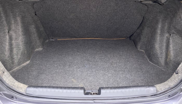 2017 Honda Amaze 1.2 S (O) MT I VTEC, Petrol, Manual, 25,256 km, Boot Inside