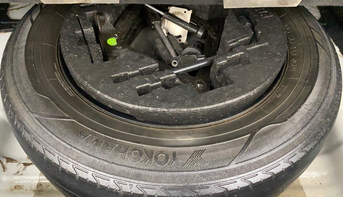 2016 Hyundai Creta SX PLUS 1.6 PETROL, Petrol, Manual, 1,19,371 km, Spare Tyre