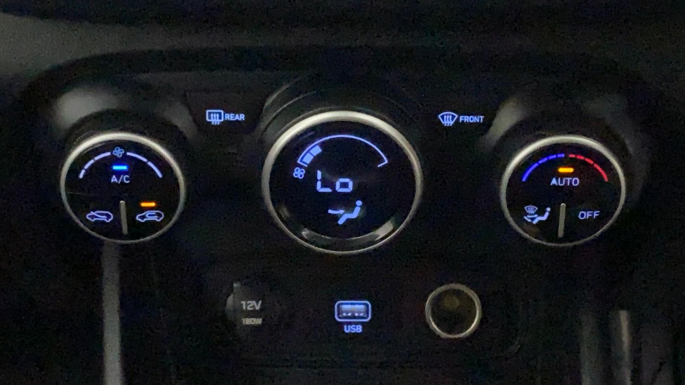 2020 Hyundai VENUE SX PLUS 1.0 TURBO DCT, Petrol, Automatic, 28,532 km, Automatic Climate Control