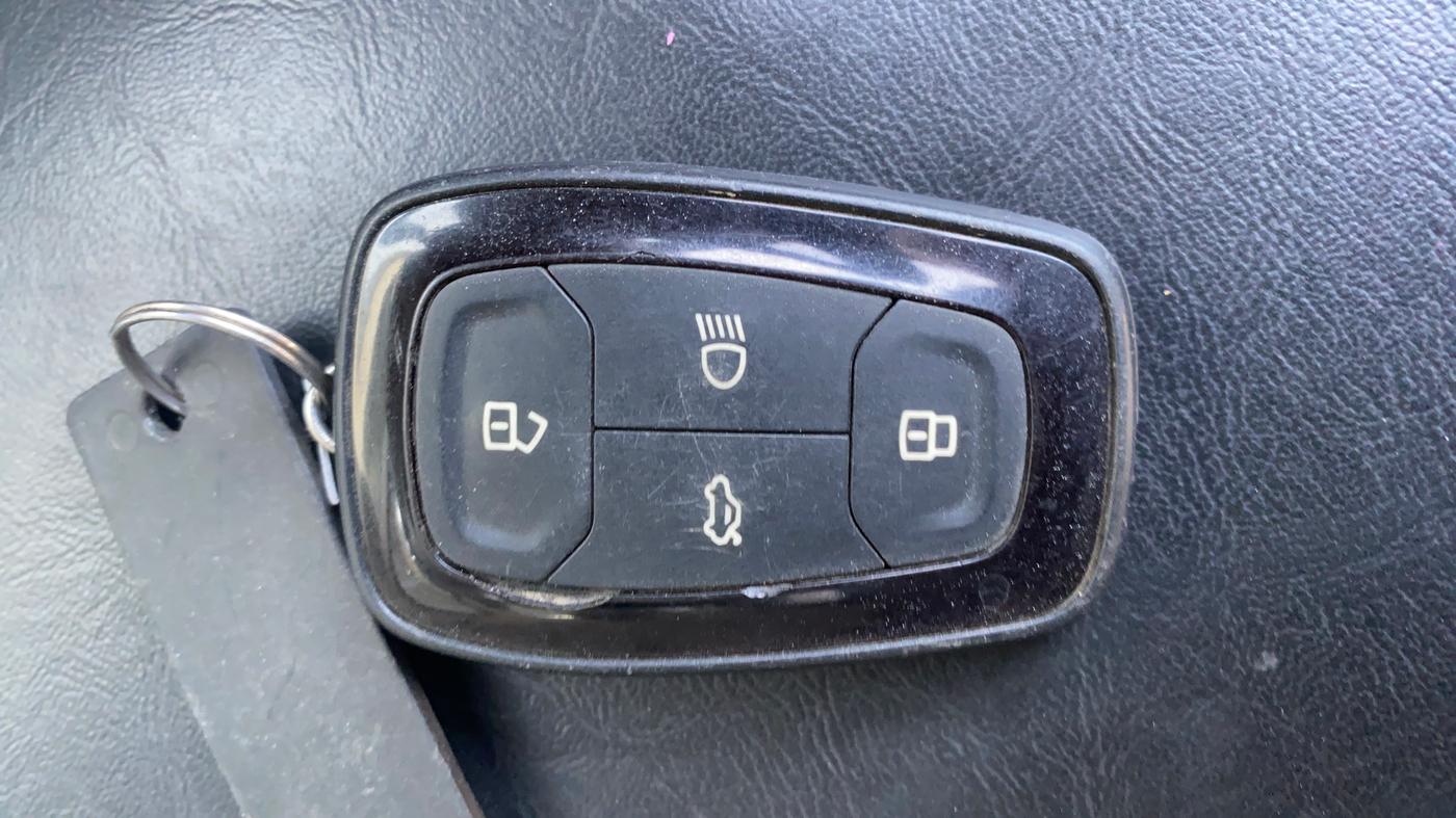 2020 Tata TIGOR XZ PLUS PETROL, Petrol, Manual, 69,958 km, Key Close Up