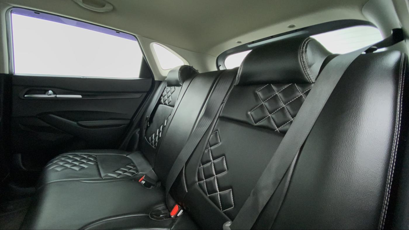 2020 KIA SELTOS HTK PLUS 1.5 DIESEL, Diesel, Manual, 26,231 km, Right Side Rear Door Cabin