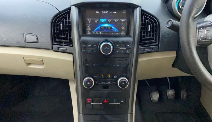 2018 Mahindra XUV500 W6, Diesel, Manual, 72,220 km, Air Conditioner