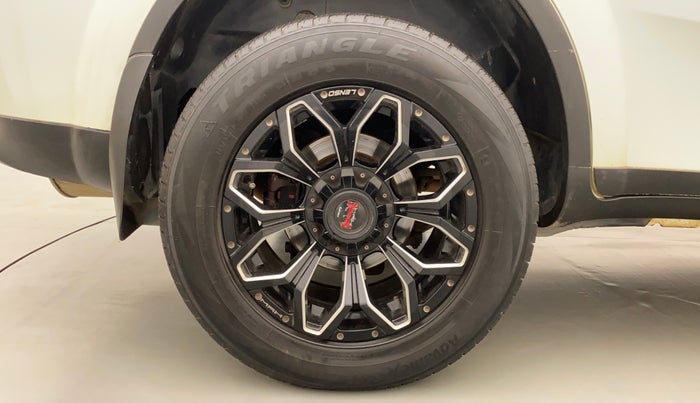 2018 Mahindra XUV500 W6, Diesel, Manual, 72,220 km, Right Rear Wheel