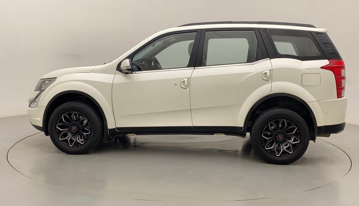 2018 Mahindra XUV500 W6, Diesel, Manual, 72,220 km, Left Side