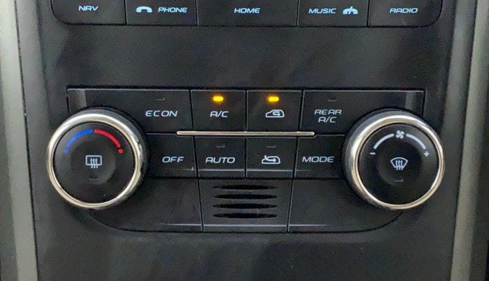 2018 Mahindra XUV500 W6, Diesel, Manual, 72,220 km, Automatic Climate Control