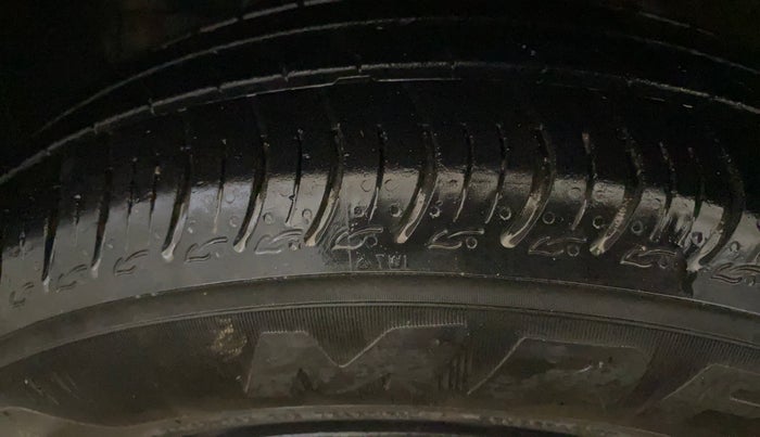 2024 Maruti New Wagon-R VXI CNG 1.0, CNG, Manual, 26,872 km, Left Front Tyre Tread