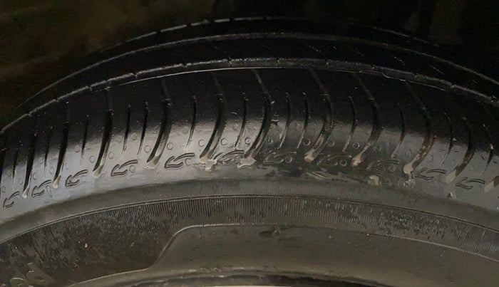 2024 Maruti New Wagon-R VXI CNG 1.0, CNG, Manual, 26,872 km, Right Front Tyre Tread