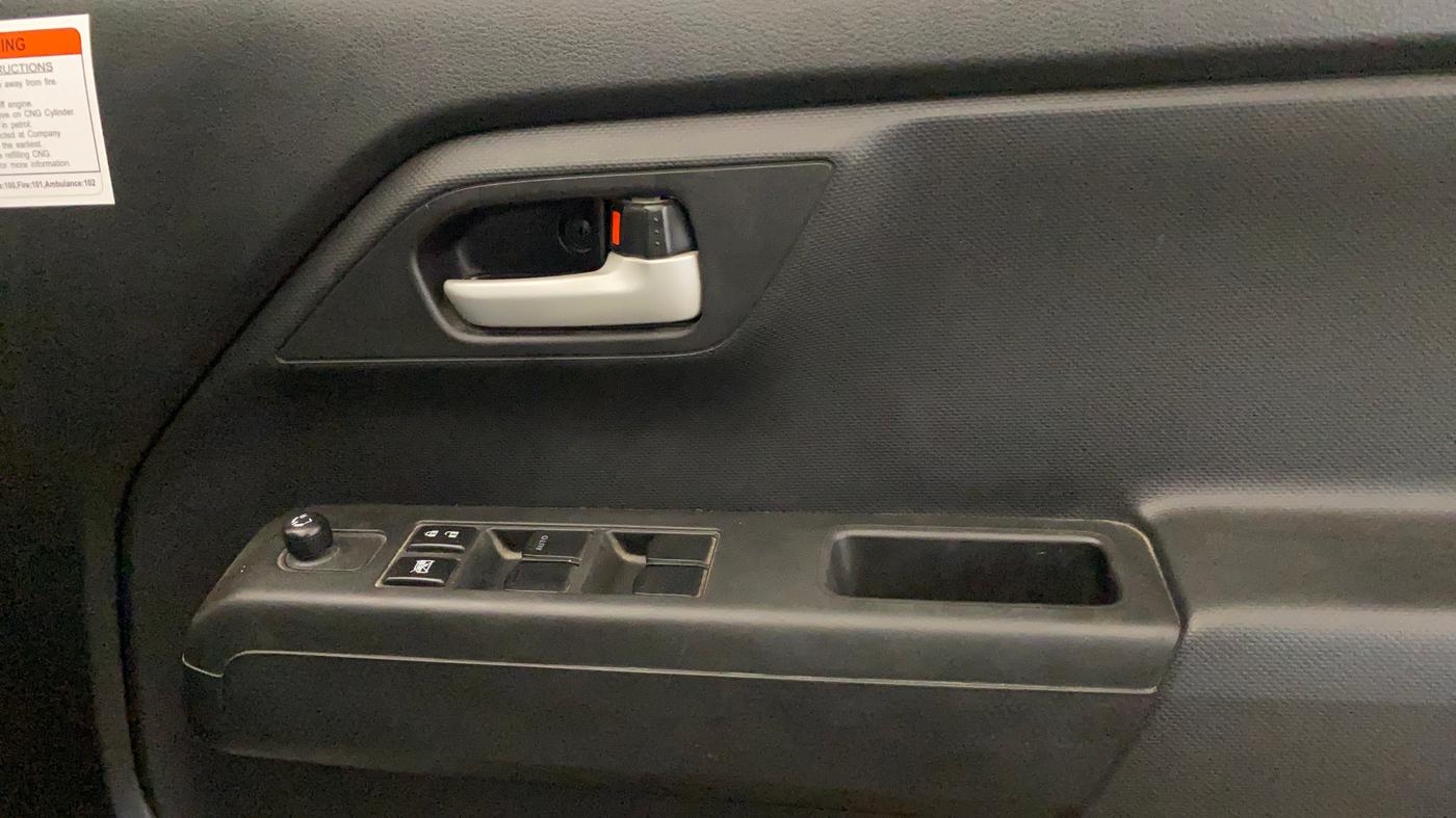 2024 Maruti New Wagon-R VXI CNG 1.0, CNG, Manual, 26,872 km, Driver Side Door Panels Control