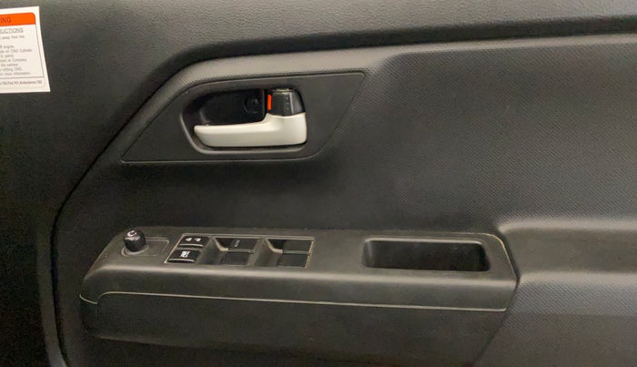2024 Maruti New Wagon-R VXI CNG 1.0, CNG, Manual, 26,872 km, Driver Side Door Panels Control
