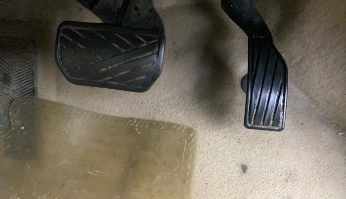 2016 Maruti Swift Dzire VXI AT, Petrol, Automatic, 85,496 km, Pedals