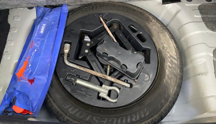 2018 Mahindra KUV 100 NXT K2 P 6 STR, Petrol, Manual, 39,378 km, Spare Tyre