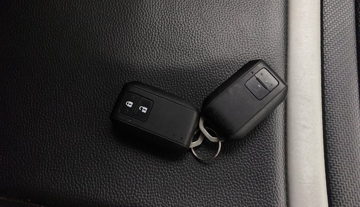 2021 Maruti Baleno ZETA PETROL 1.2, Petrol, Manual, 31,906 km, Key Close Up